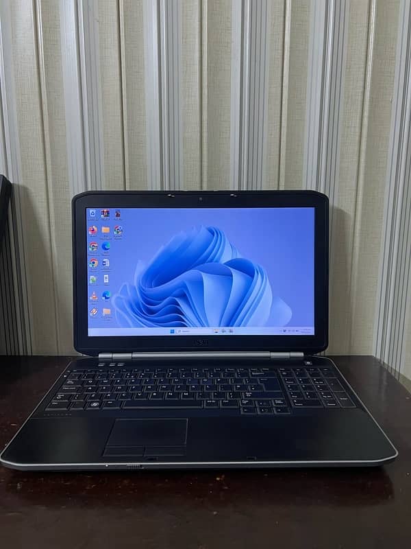 Dell latitude E5520 i4 2nd gen 8gb ram 128ssd up for sale 3