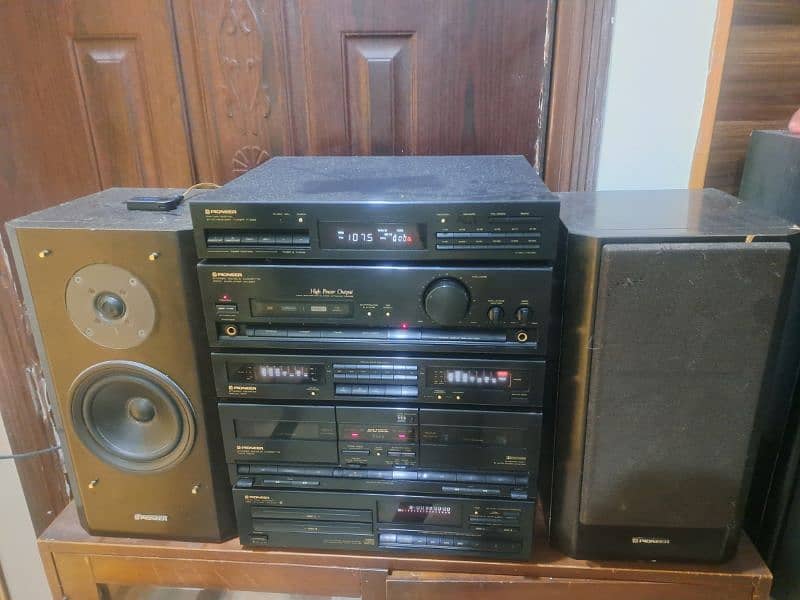 Pioneer Sterio System 3