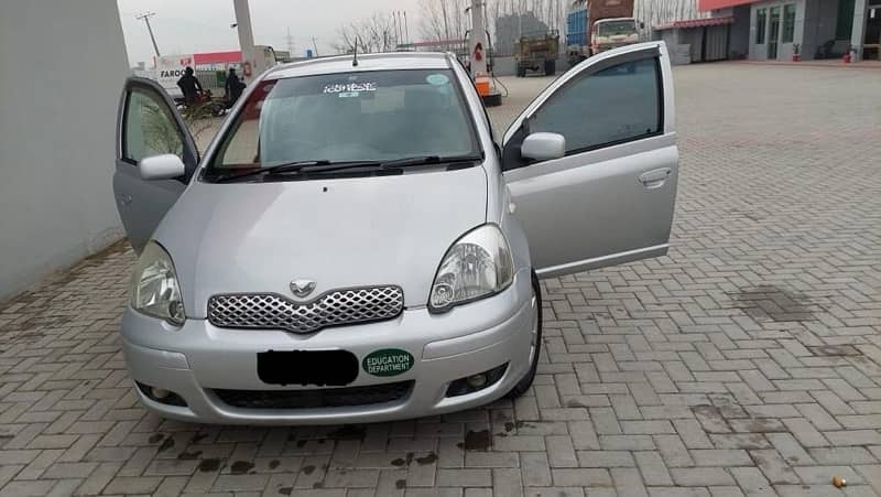 Toyota Vitz 2001 2