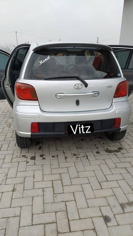 Toyota Vitz 2001 8