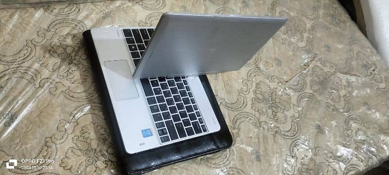 HP Elite Book Revolve 810 4