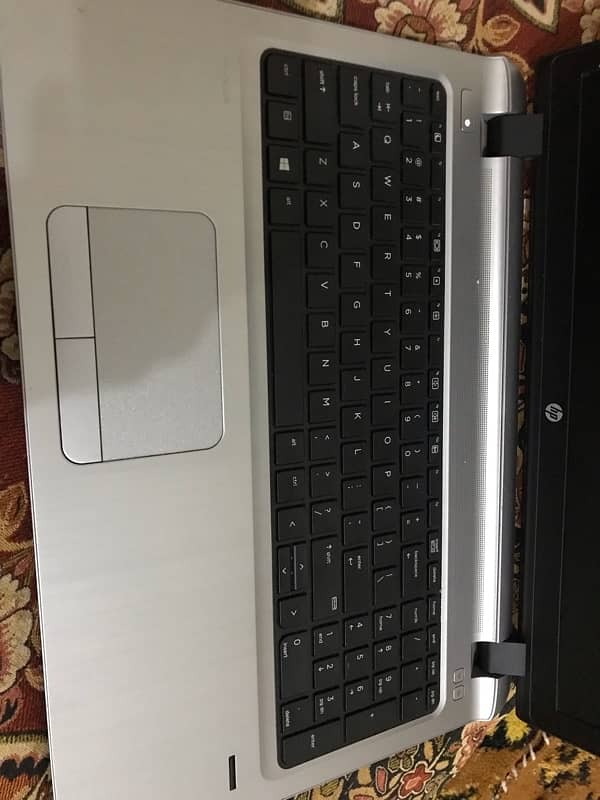 hp laptop 4