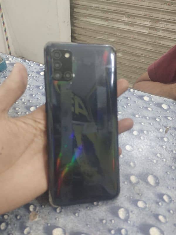 Samsung Galaxy A31 1