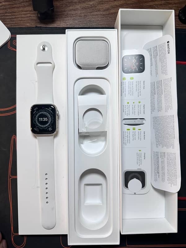 apple watch series 5 complete box silver white 0