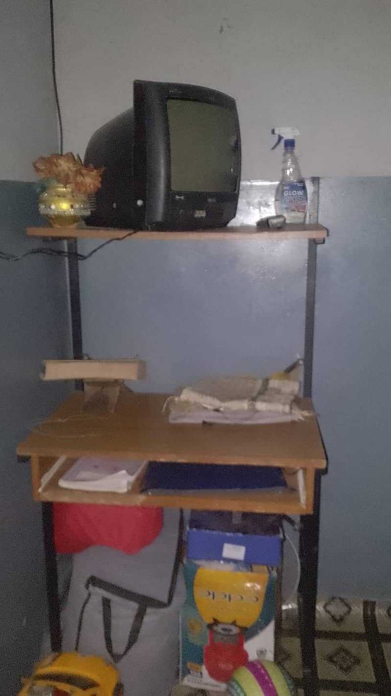 computer table/Bed/Almari 3