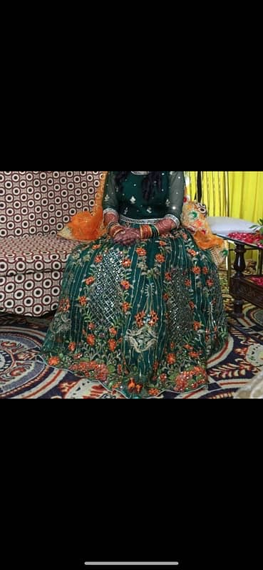 Mehndi lehnga 1