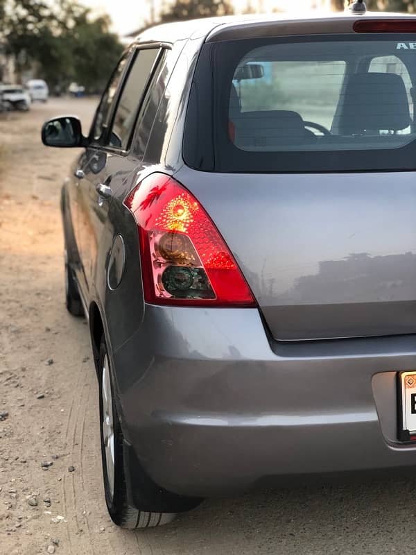 Suzuki Swift 2017 Dlx Nav Automatic 2018 registered. 12