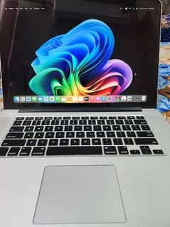 Apple MacBook Pro Mid 2015 0