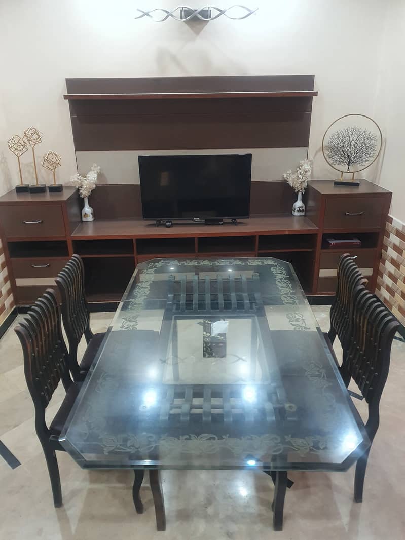 8 mm table glass top with black color shesham wooden base + 4 chair 1