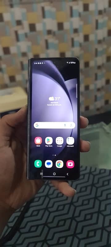 Samsung Fold 5 8