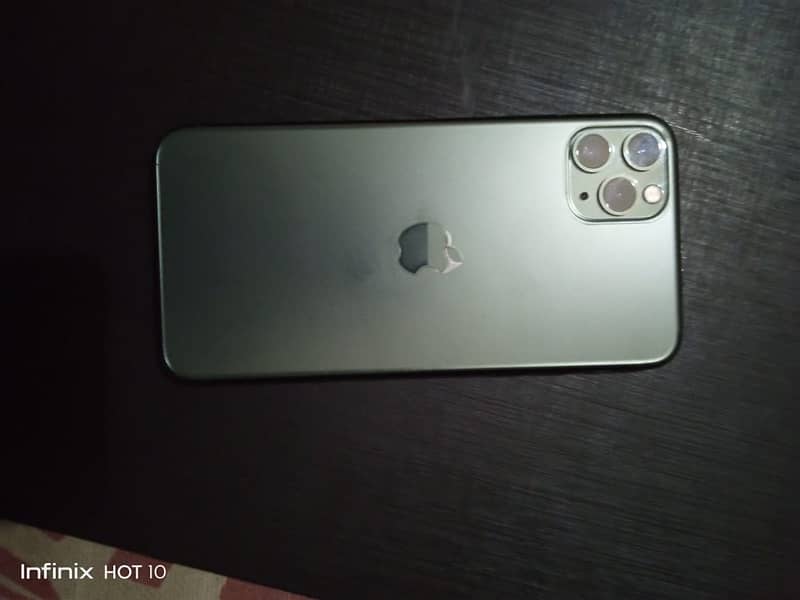 IPhone 11 pro max(Non PTA) good condition 0