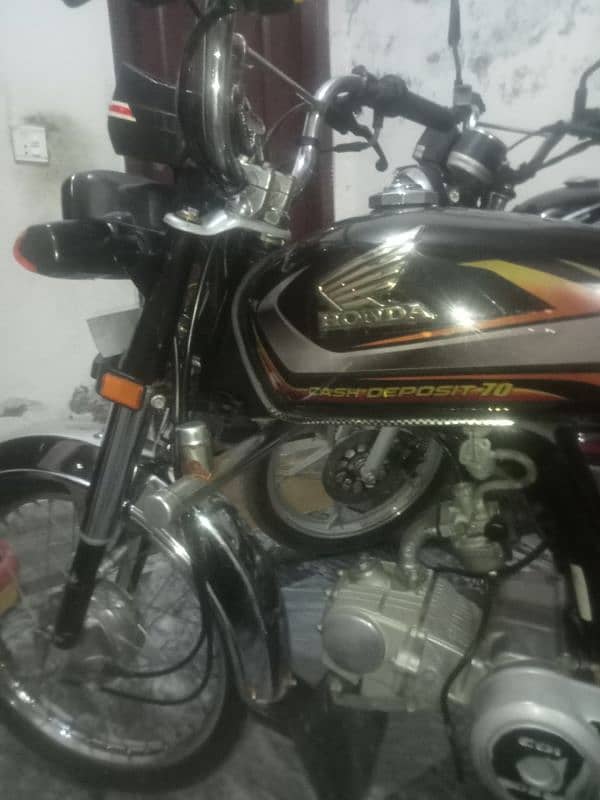 Honda 70 urgent sale geniun all 1