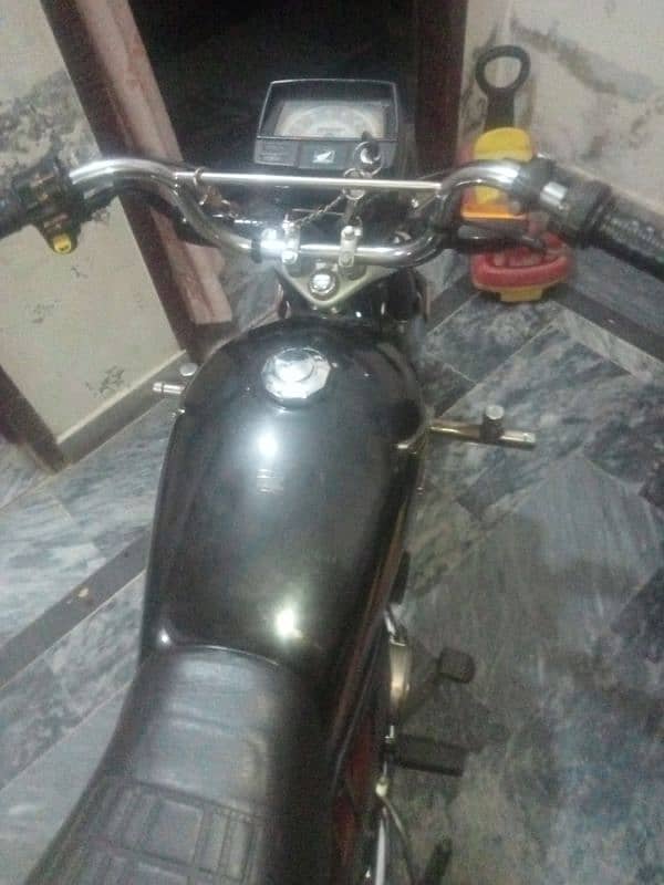 Honda 70 urgent sale geniun all 6