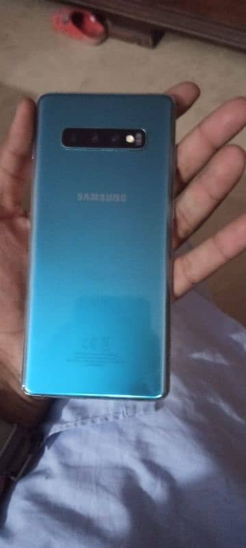 samsung s10 plus 4