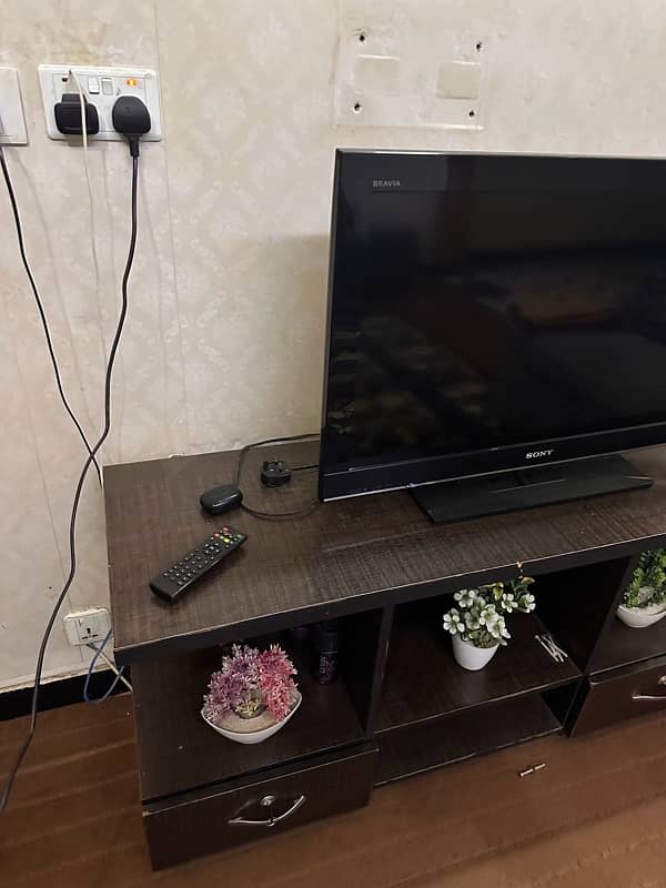 Sony tv 32inch (genuine) 3