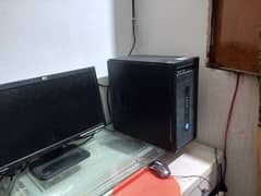 Gaming Pc With Table 0