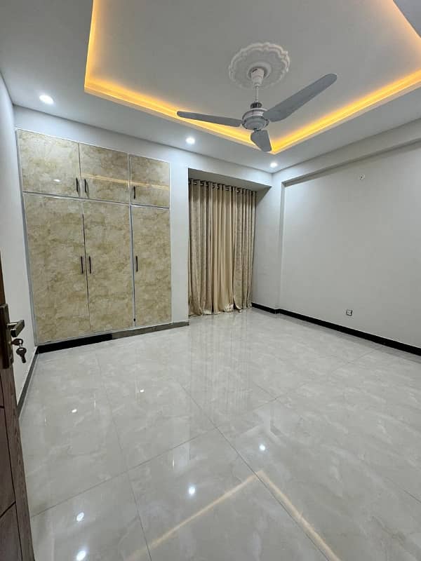 G-11/4 PHA D-Type Fully Renovated Tile Floor Flat For Sale 3