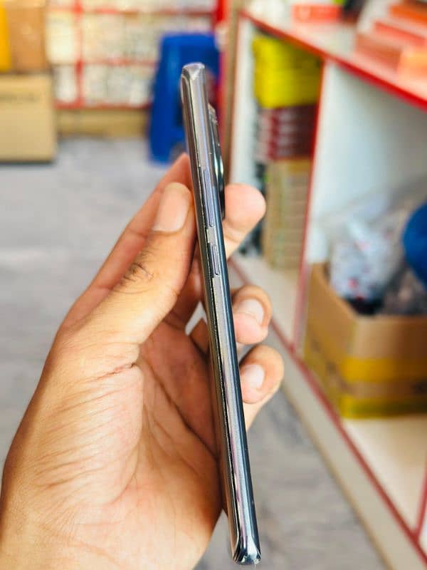 Tecno spark 20 pro plus 2