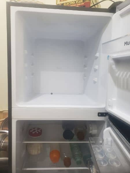 Dawlance LVS Fridge In Best condition 2