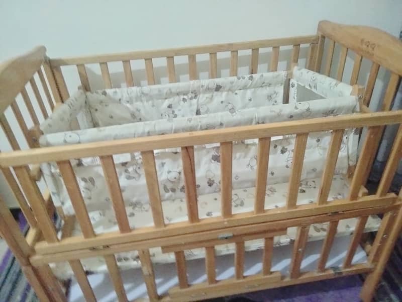 baby cot urgent sale 4