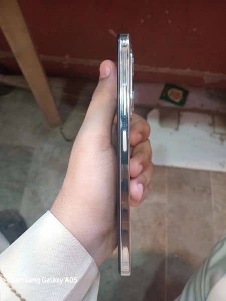 Infinix Hot 40i 3