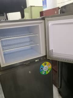 waves fridge