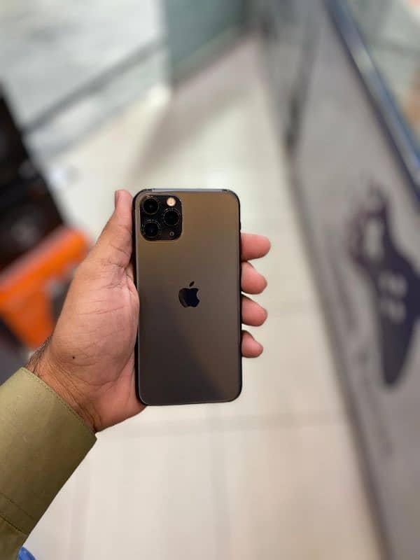 iphone 11 pro 5