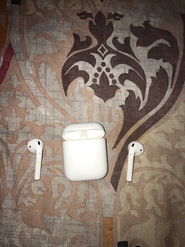 apple airpods second generation original 2