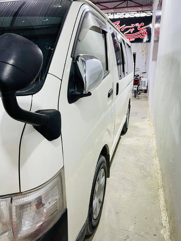 Toyota Van 2013 2