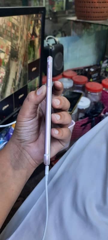 iPhone 7plus pta approved 128gb 3