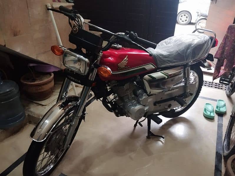 CG 125(special silver edition) (2023-24) urgent for sale 1