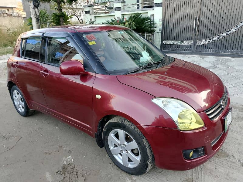 Suzuki Swift DLX 2012 1