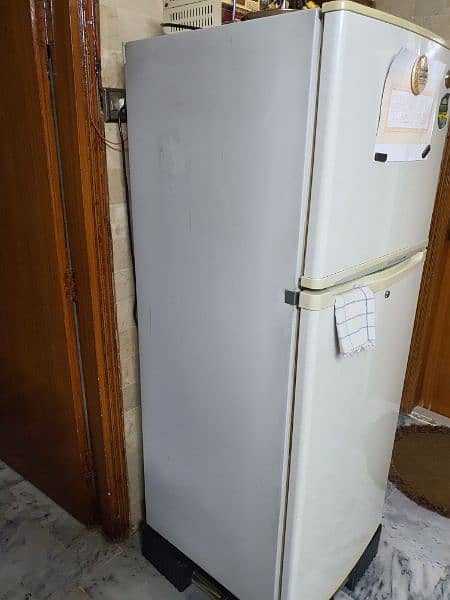 LG REFRIGERATOR 9