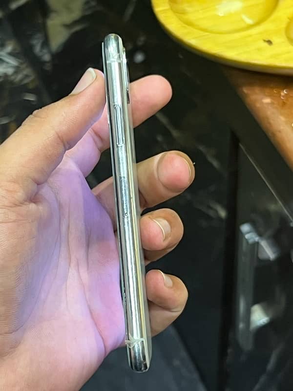 iPhone X silver white 8