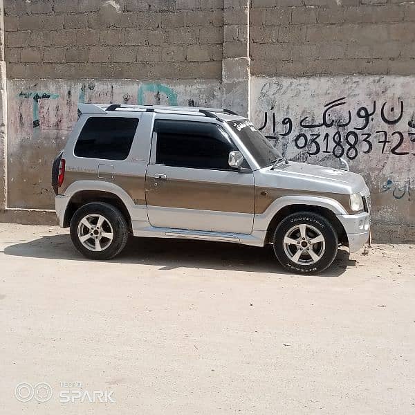 Mitsubishi Pajero Mini 2008 3