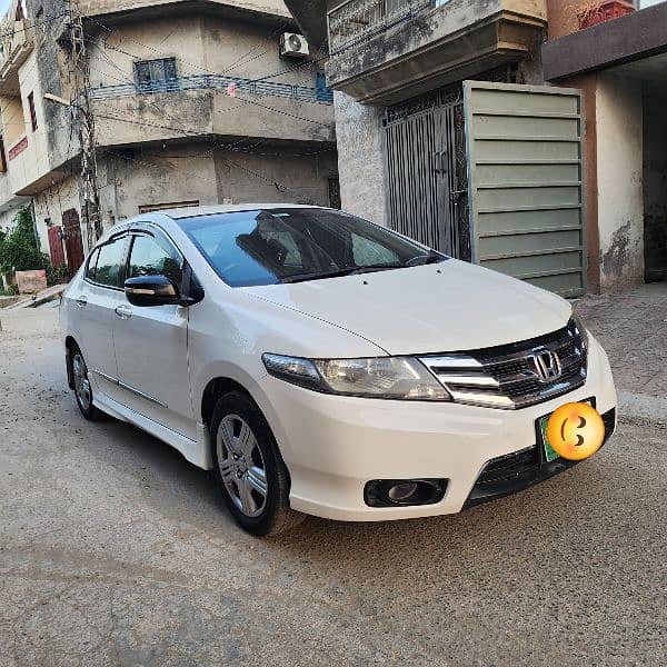 Cleanest Honda City IVTEC 2015 13