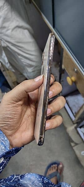 Iphone Xs 64 Non PTA 1