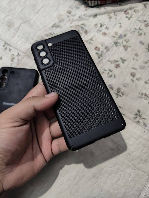 oneplus 9 pro snd samsung s21 plus 5g covers 2