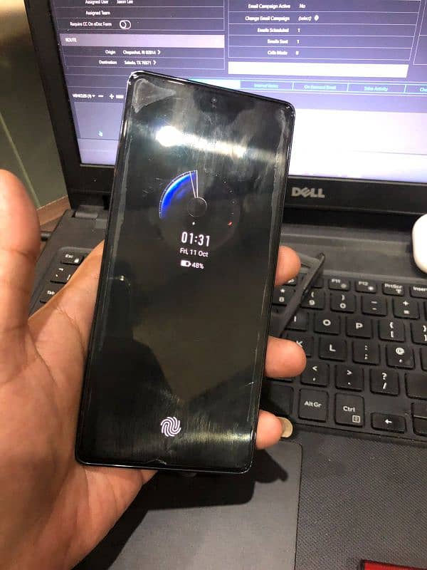 Urgent sale Infinix note 40 with wireless charger 2