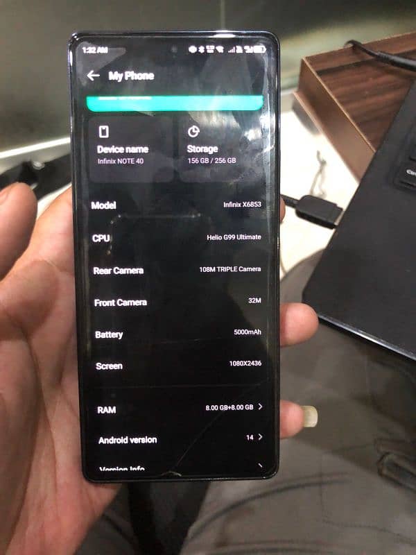 Urgent sale Infinix note 40 with wireless charger 9