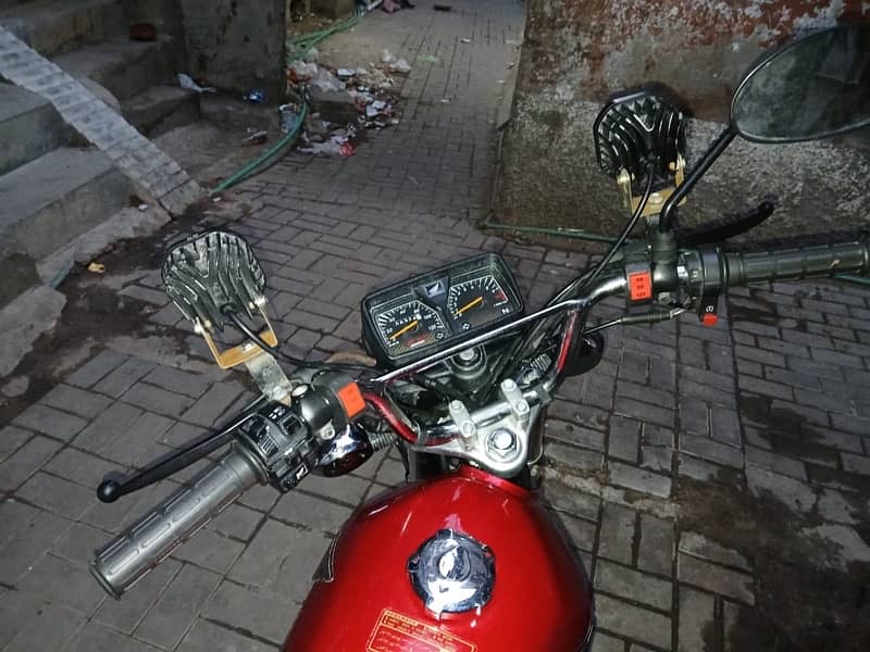 Honda CG 125 self start Special Edition gold red 2024 4