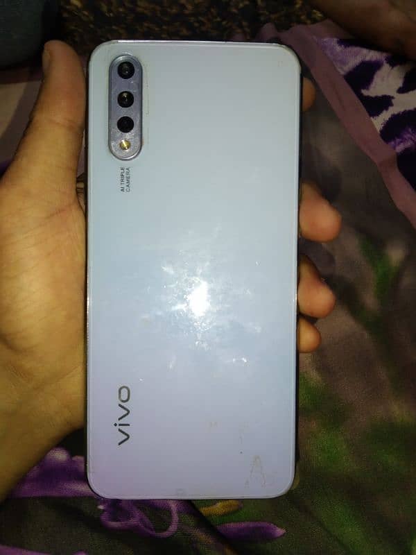 VIVO S1 10/10 CONDITION 0