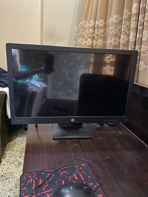 HP Monitor/19 inch/LCD/Computer/Pc 0