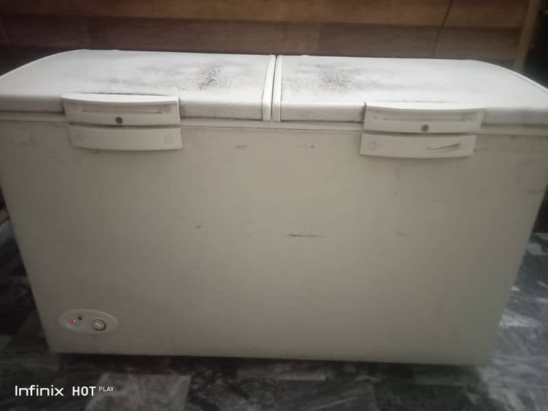 Waves Double door fridge/freezer 0