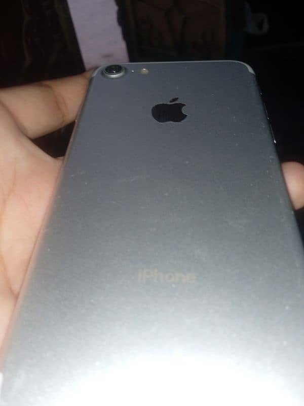 iphone 7 official Pta Approved with box all ok 1