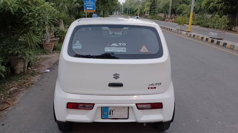 Suzuki Alto 2022 3