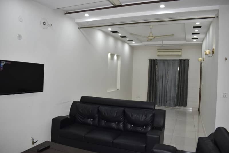 05 MARLA FURNISHED LOWER PORTION FOR RENT IN JOHAR TOWN LAHORE 3