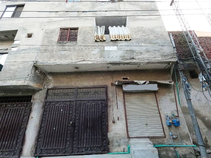 9 Marla House With 1 Shop Is Available For Sale In Wafaqi Colony Lahore. . 1