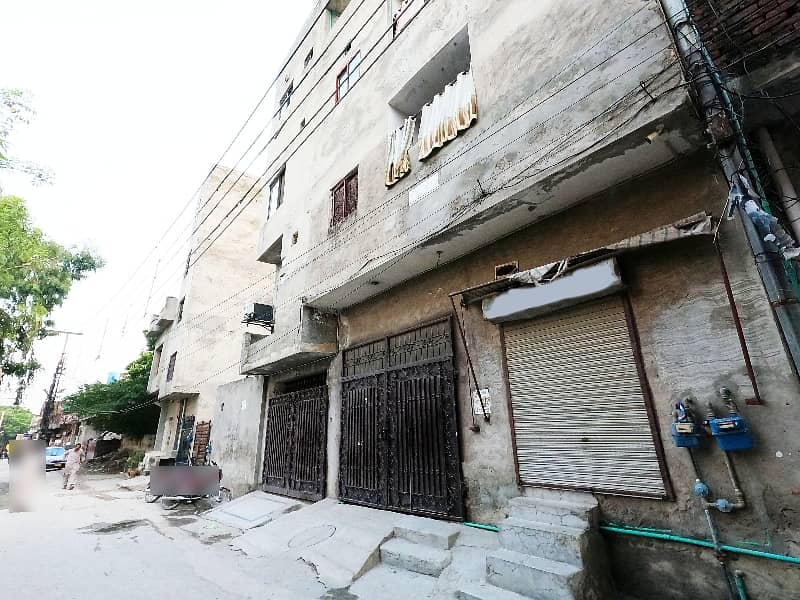 9 Marla House With 1 Shop Is Available For Sale In Wafaqi Colony Lahore. . 4