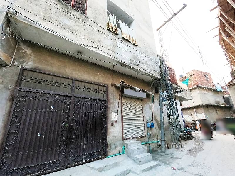 9 Marla House With 1 Shop Is Available For Sale In Wafaqi Colony Lahore. . 7